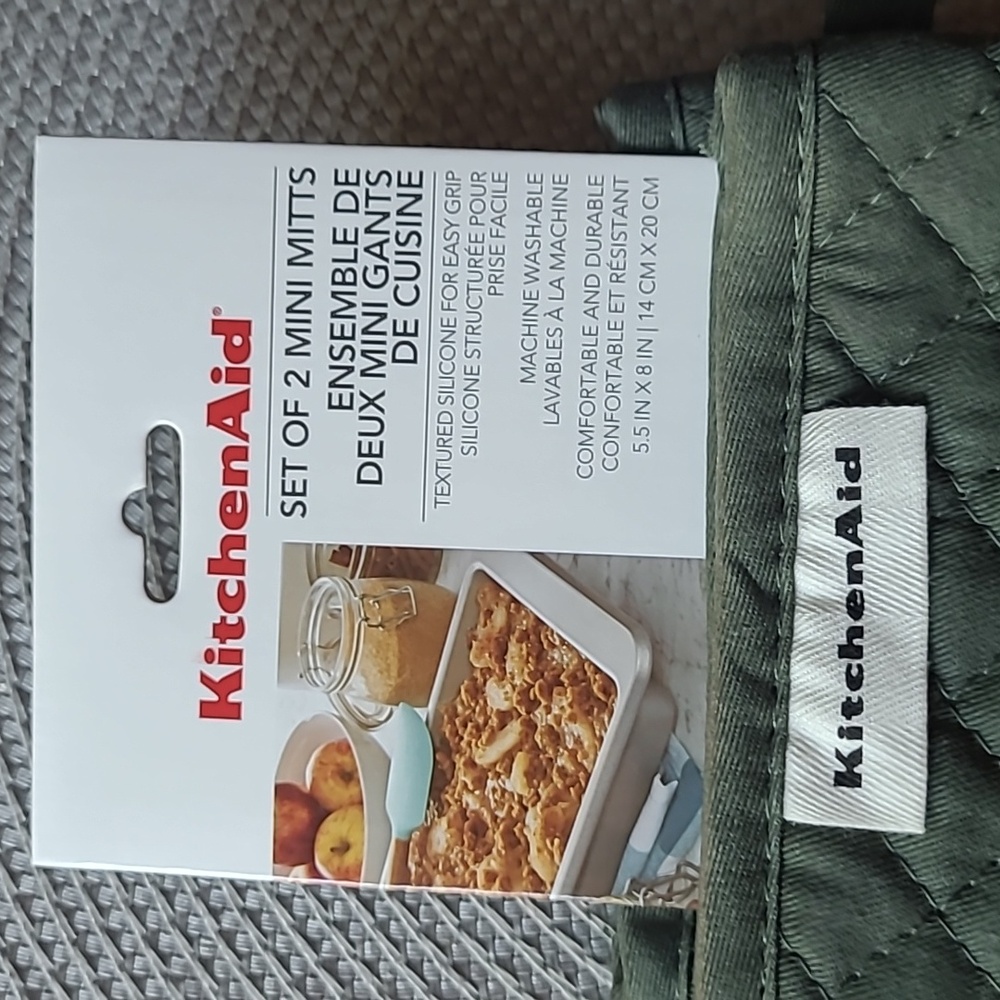 KitchenAid Mini Mitts - Picture 3 of 7